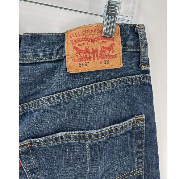 Levi's 569 modern laid-back fit sits low on the waist roomy not baggy seat thigh - Picture 3 of 6